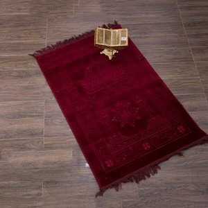 Maroon Val-vet Foam Quilted Jai namaz / Prayer Rug / Prayer Mat FPM-10-01